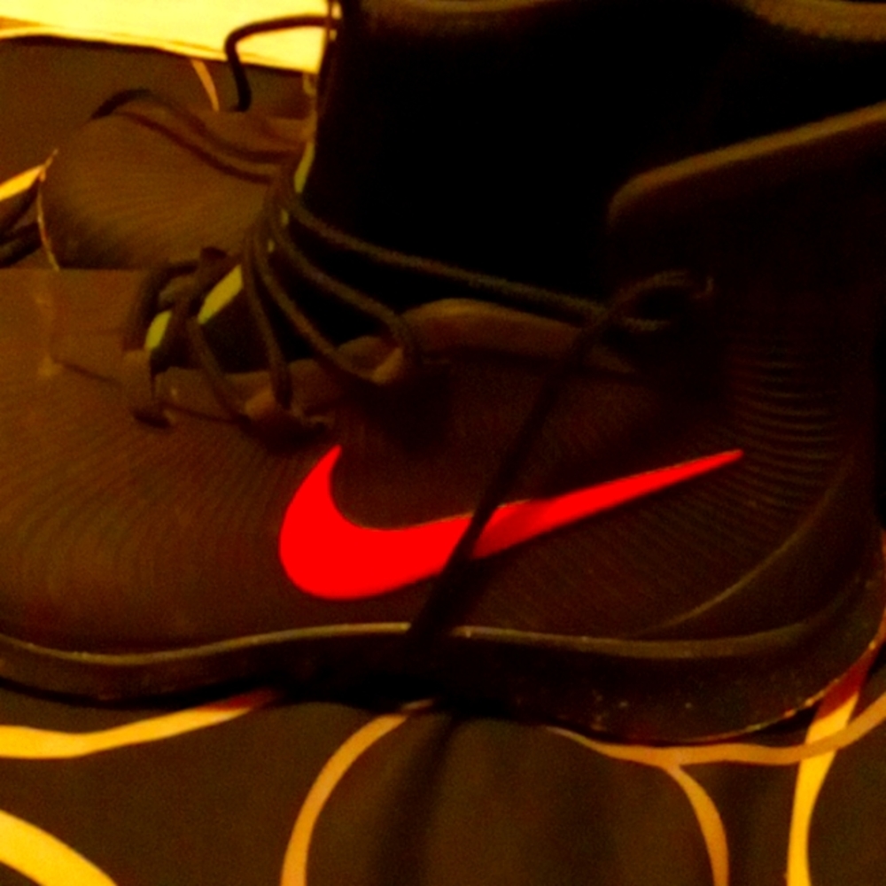 Nike boots black with red Nike sign